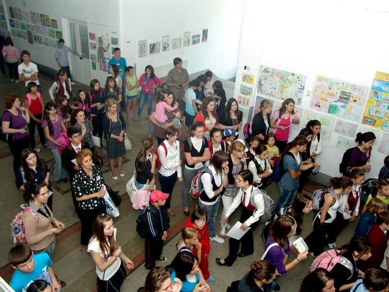 Vizita delegatiei franceze la Casa de Cultura 06