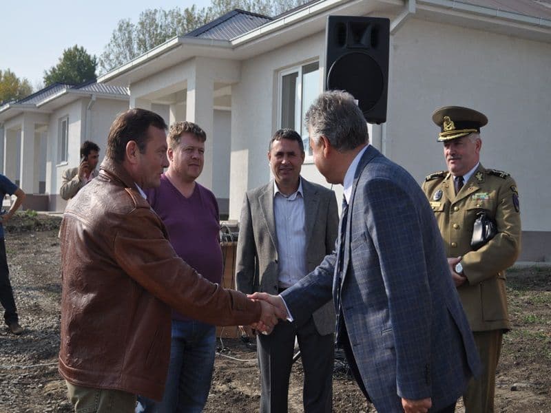 Inaugurare case din Dumbrava Rosie_02
