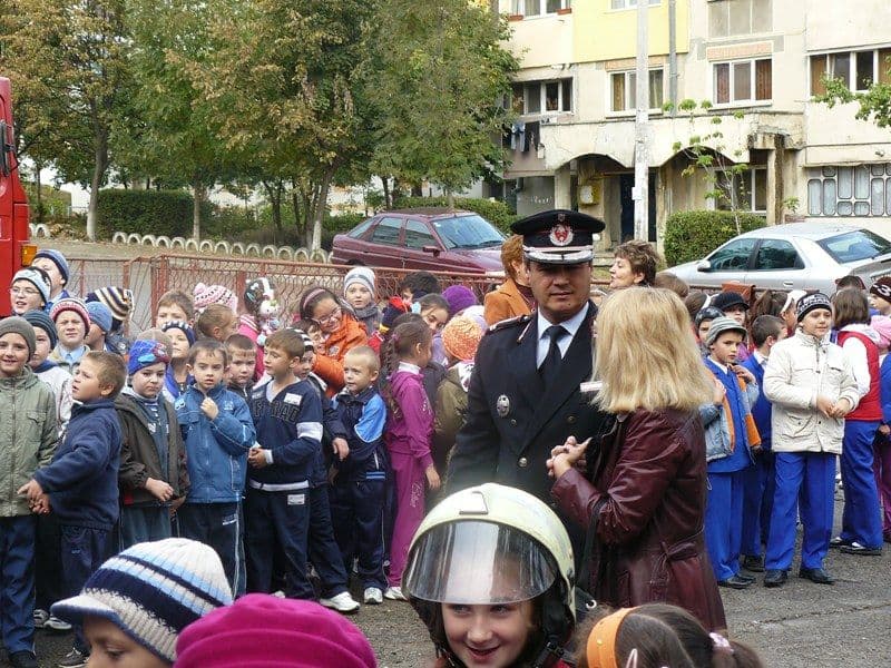 pompieri si elevi Dorohoi (13)