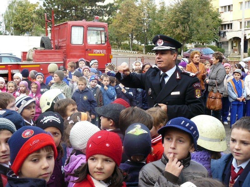 pompieri si elevi Dorohoi (14)