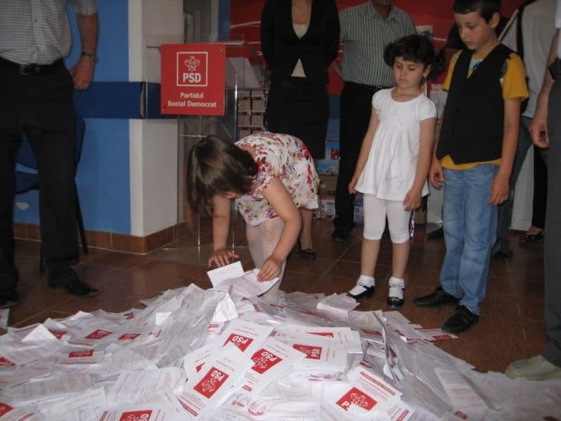 TOMBOLA 008