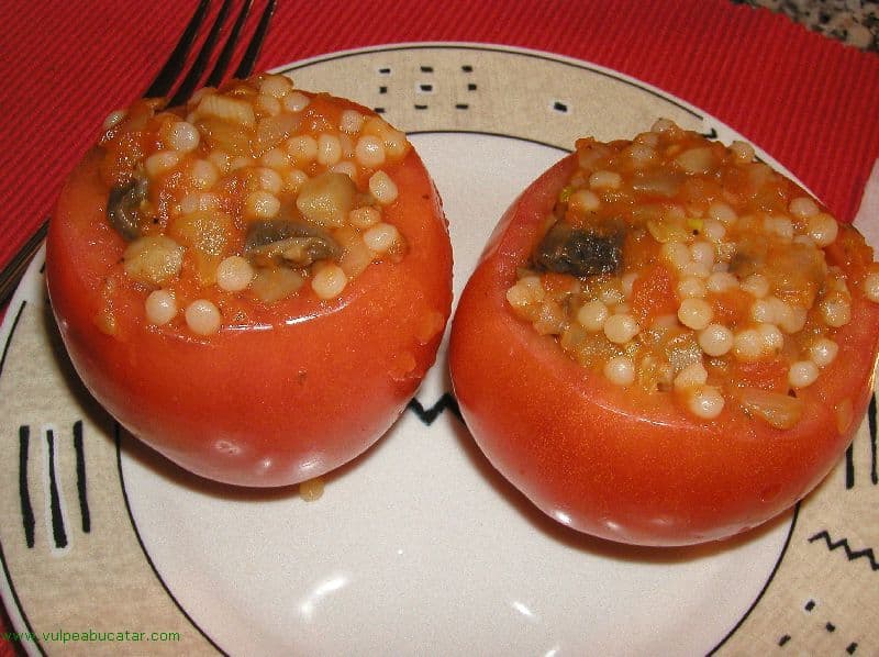 Rosii umplute cu orez si legume