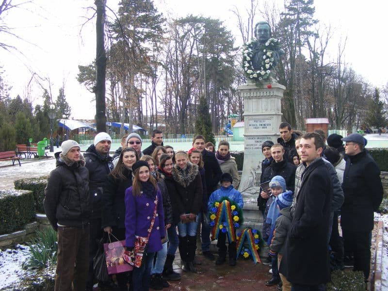 Aniversarea poetului Mihai Eminescu sărbătorită de Tineretul Național Liberal 