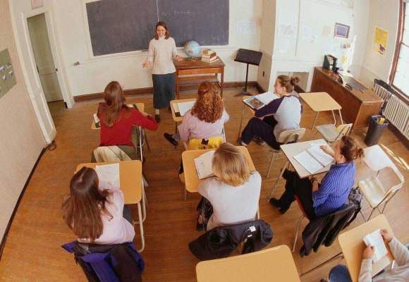 A început semestrul al doilea. Va dura 5 luni şi are, în premieră, o săptămână altfel