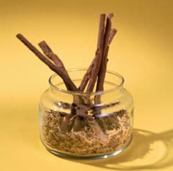 Lemnul dulce a fost desemnată planta medicinală a anului 2012