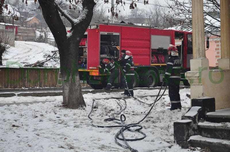 Pompierii dorohoieni din nou la datorie - VIDEO/FOTO