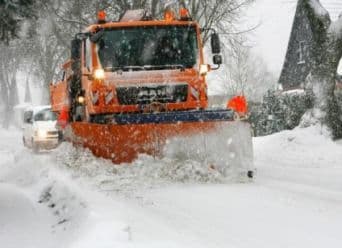 Drumarii au din nou probleme cu iarna. Vezi starea drumurilor din județ