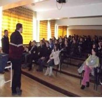 Activităţi preventive efectuate de jandarmi în școlile din judeţul Botoşani
