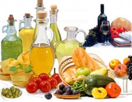 Leacuri de la bunica: Farmacia naturistă poate rezolva afecţiunile uşoare