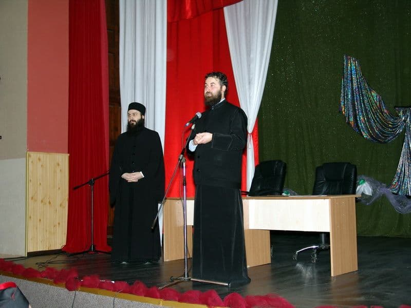 Ciclul de Conferințe pascale „Întâlniri de suflet” la Sala Teatrului din Dorohoi