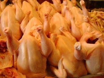 ALERTĂ: 17 tone de carne stricată au dispărut şi se pot afla în comerţ