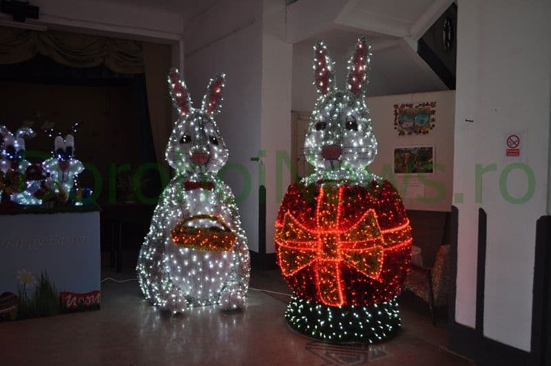 NOU!: Expoziţie de ornamente stradale pentru sărbătorile pascale la Dorohoi