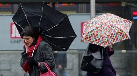 INFORMARE METEO: Vânt puternic în toată ţara, de miercuri până sâmbătă