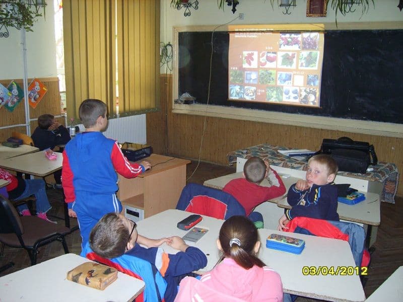 A doua zi de activitate la Broscăuţi din cadrul Săptămânii „Şcoala Altfel” 