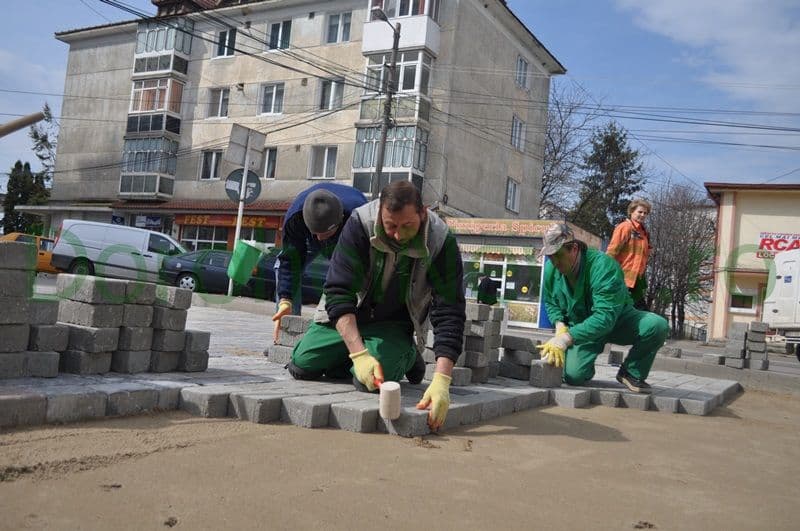 Primăria Dorohoi amenajează parcări pentru cetăţeni