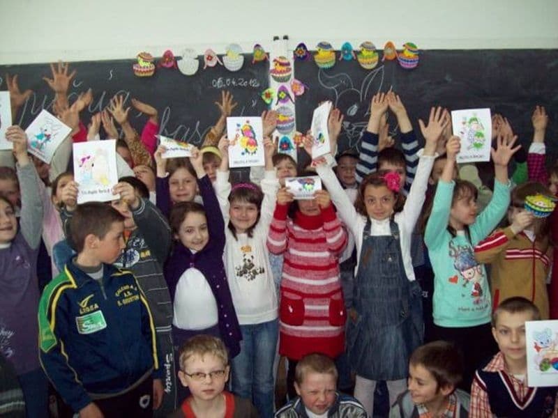 Şcoala Nr.4 Dorohoi - Parteneriate educaţionale în „Şcoala altfel”