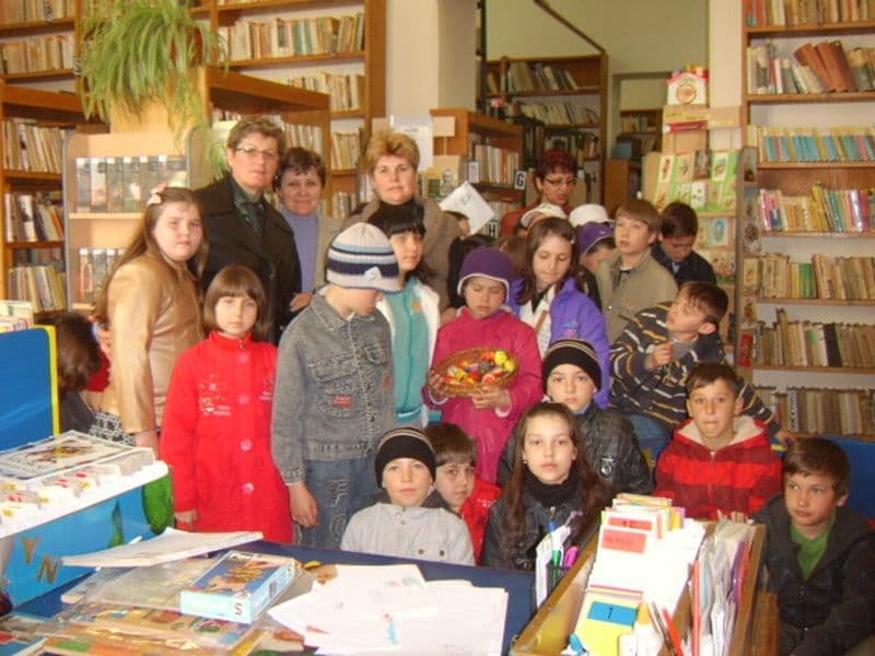 Şcoala Gimnazială „Al.I.Cuza” Dorohoi: Parteneriat educaţional cu Biblioteca Municipală Dorohoi