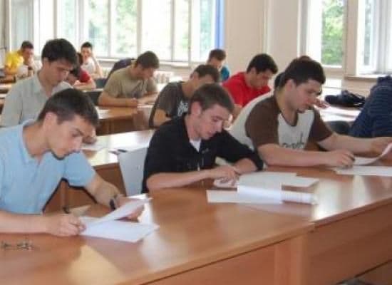 HAOS în universităţi. Două probe obligatorii la examenul de licență