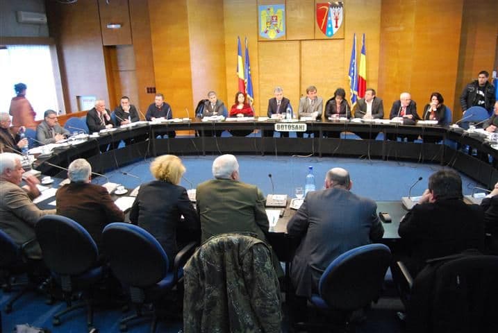 Hotărârea Consiliului Judeţean privind împărţirea banilor către primării anulată de instanţă