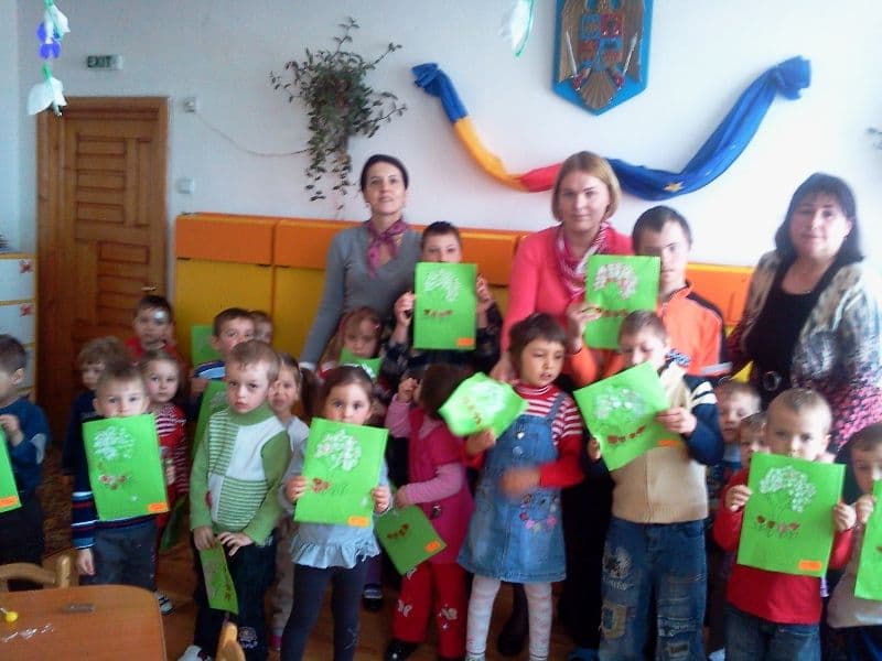Cu degețelele noastre, dăm nuanțe Primăverii...