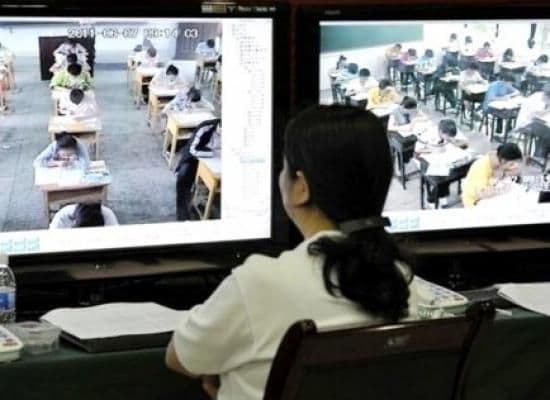 Victor Ponta: Bacalaureatul 2012 se dă tot sub camere video