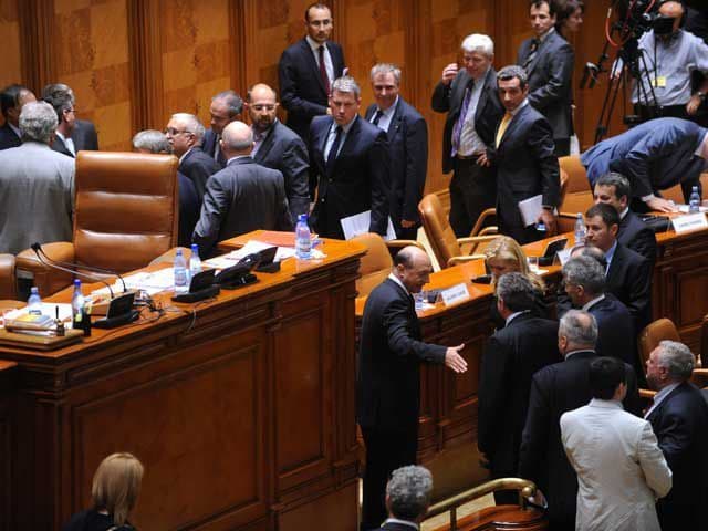 Noua lege electorală adoptată de Senat este neconstituţională