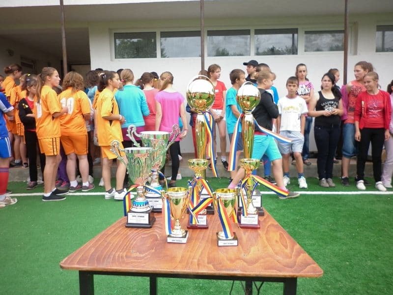 „Sport pentru viaţă” Concurs intercomunal de jocuri sportive şi dans modern la Şcoala „Ştefan cel Mare” IBĂNEŞTI