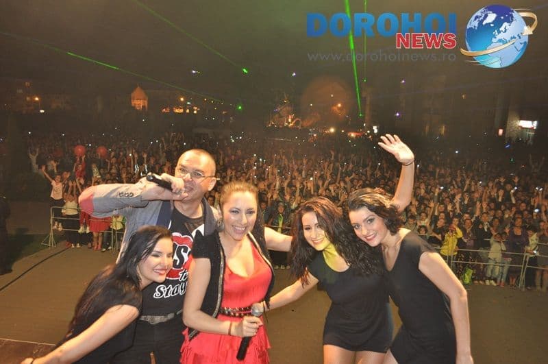 Concert incendiar susţinut de Andra la Dorohoi [FOTO]