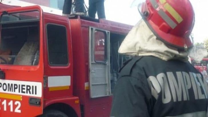 Casa distrusă într-un incendiu