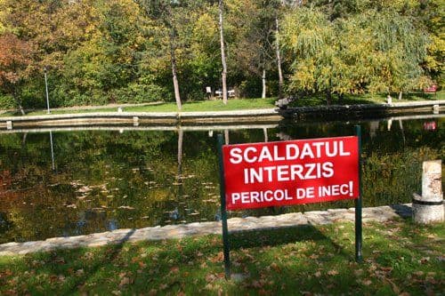 Scăldatul în locuri neamenajate poate ucide!