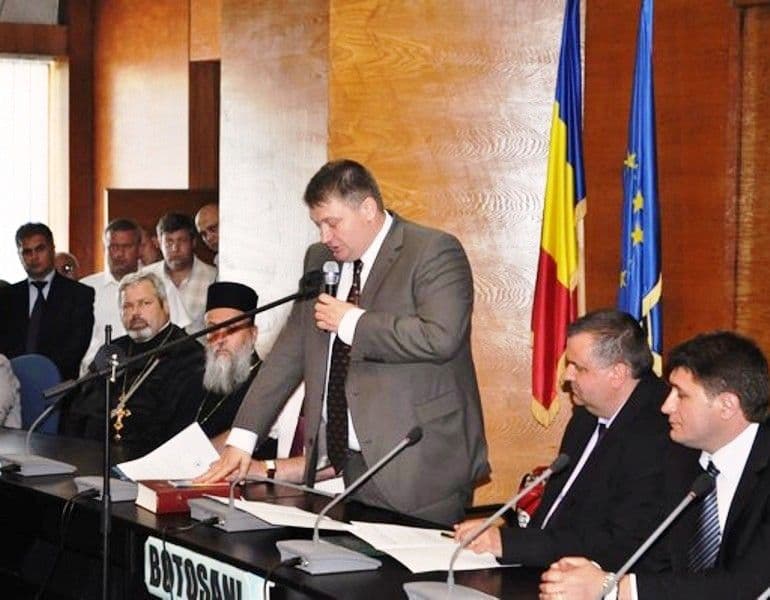 Noul preşedinte al CJ, Florin Ţurcanu, a fost învestit astăzi