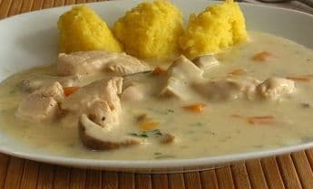Tocăniță de legume cu piept de pui
