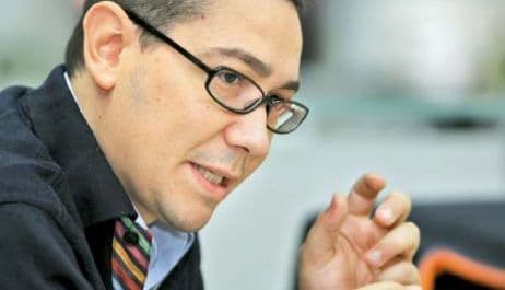 Victor Ponta, renegat de oamenii de ştiinţă. Se cere demisia imediată a premierului