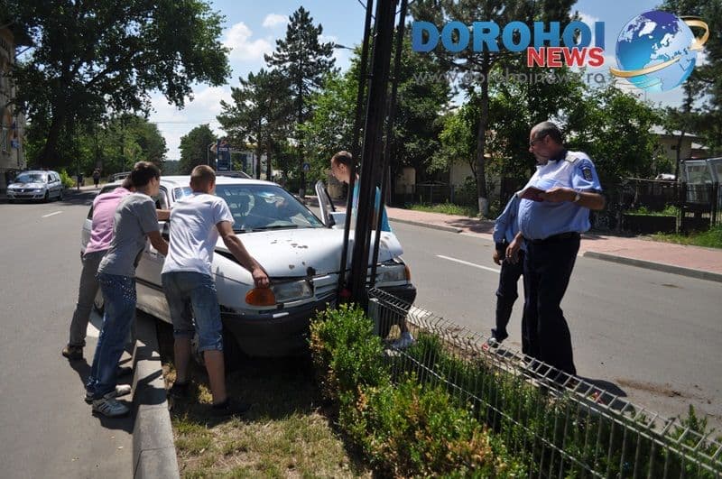 Accident produs din neatenție pe Bulevardul Victoriei din Dorohoi