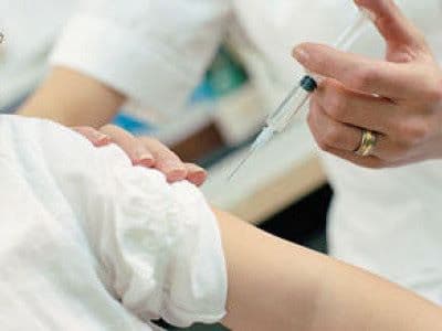 Descoperire REVOLUŢIONARĂ: Injecţia care te ţine în viaţă fără să respiri