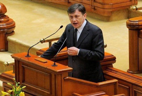 Vasile Blaga a fost revocat. Crin Antonescu a fost ales preşedinte al Senatului