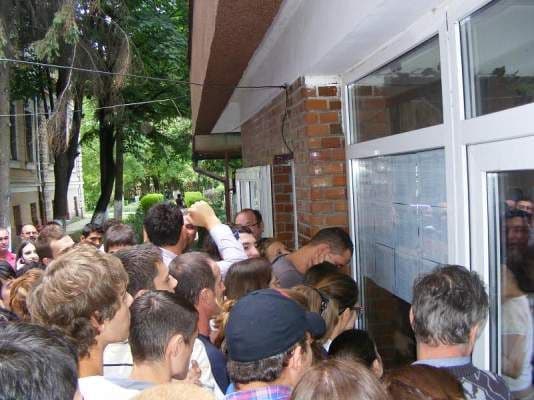 Vezi calendarul şi PROCEDURA de înscriere la liceu