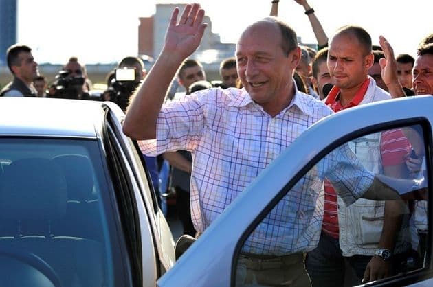 Sloganul PDL pentru referendumul din 29 iulie: „Vara asta se poartă alb!”