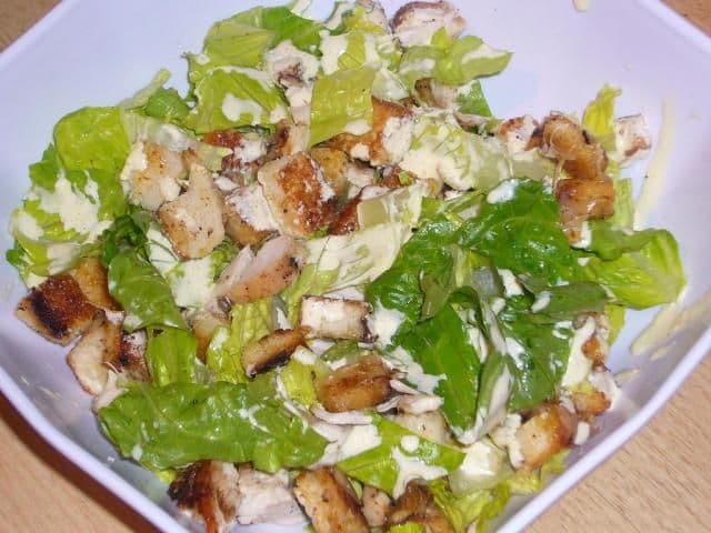 Salată Caesar