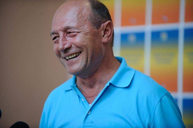 Băsescu: Poate o punem de-o bătaie la Iaşi