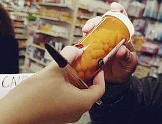 Pacienţii care în timpul spitalizării îşi cumpără medicamente pot cere decontarea