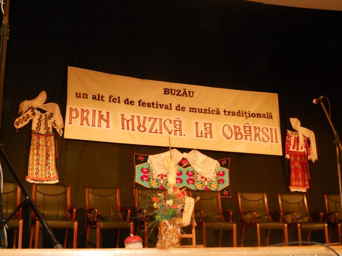 S-a prelungit perioada de înscriere pentru Festivalul de Muzică Tradiţională “Prin Muzică, La Obârşii” din Buzău