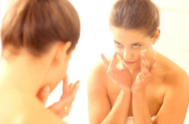 Câteva lucruri pe care le poti face pentru a arata mai bine la trezire