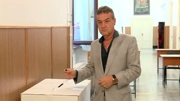 Vezi ce a pățit Gigi Becali la referendum!