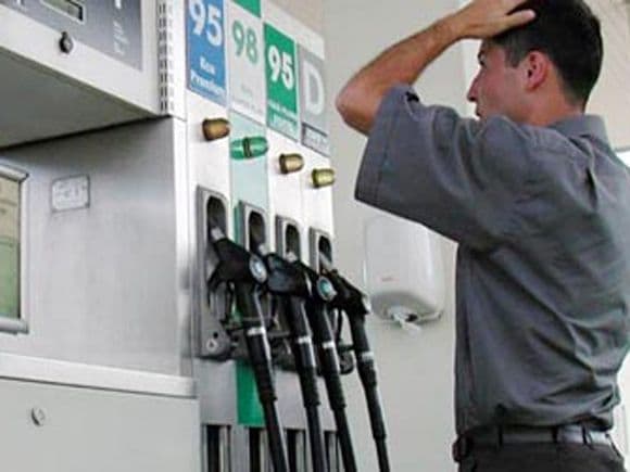 Petrom a scumpit iar carburanții