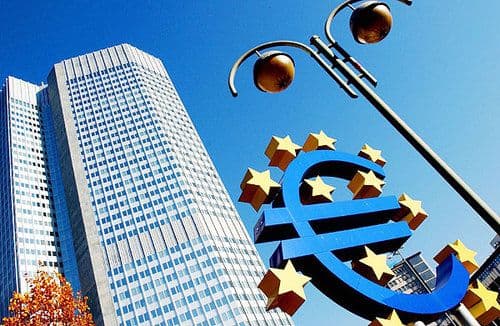 Dobândă de politică monetară menținută de BCE la minimul record de 0,75%