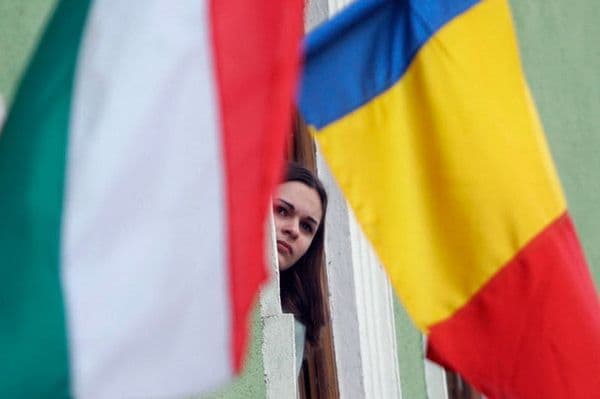 Apel ŞOCANT către maghiari: Nu vă mai căsătoriţi cu românii!