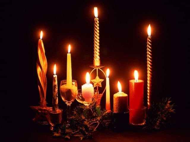 Luminând împreună: Cugeta o lumânare…