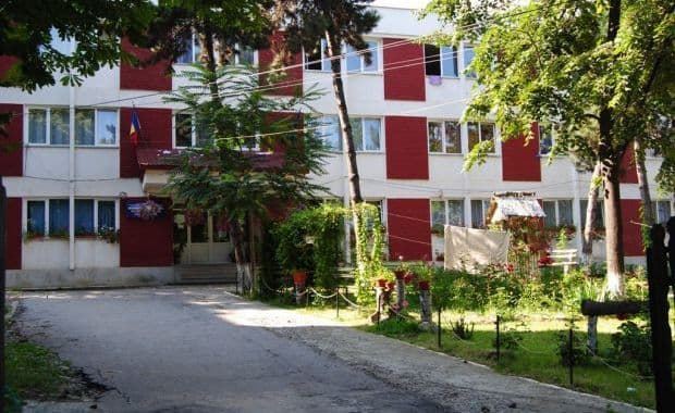 Seminarul Teologic a introdus de curând o clasă de Filologie bilingv engleză mixtă