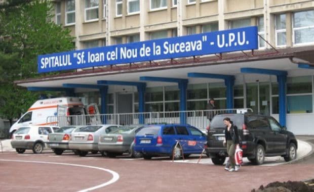 Copil bătut şi înţepat cu acul pe stradă. Agresorul băiatului umblă liber prin Suceava